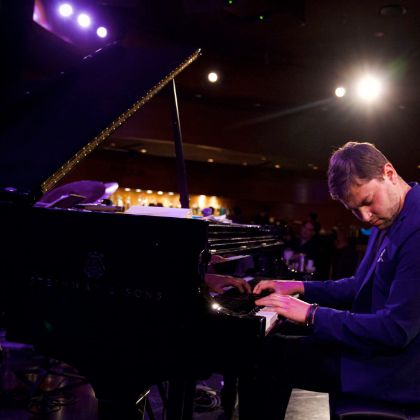 https://spirio-spotlight.steinway.com/zh_CN/spiriocast/2025/joe-block-on-demand