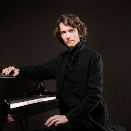 https://spirio-spotlight.steinway.com/zh_CN/spiriocast/2024/arseniy-gusev-on-demand