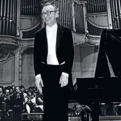 /news/features/alfred-brendel-the-thinking-pianists-man