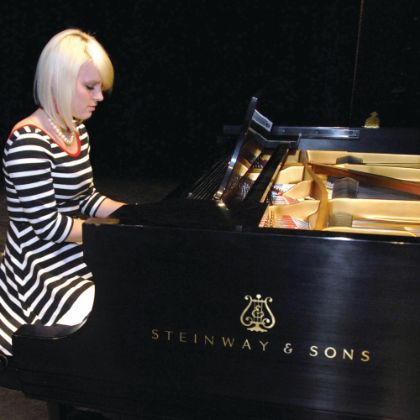 /news/articles/sounds-of-steinway-at-wayland-baptist