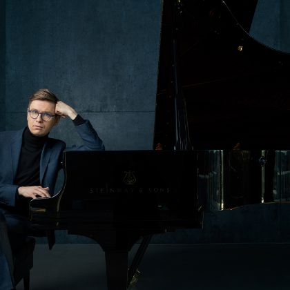 https://spirio-spotlight.steinway.com/spiriocast/new/2025/Vikingur-Olafsson-11-01-25