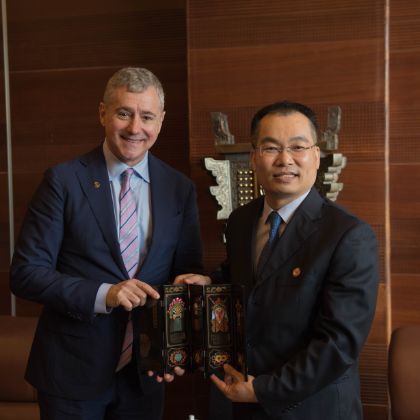 /steinway.com-china/news/articles/--117